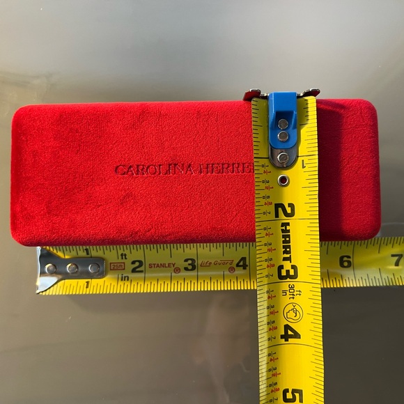 🕶️💋Like New Red Velvet Carolina Herrera Sunglasses/Eyeglasses Clamshell Case - Picture 6 of 17